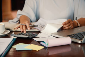 Leia mais sobre o artigo Como usar o cartão de crédito em sua organização financeira