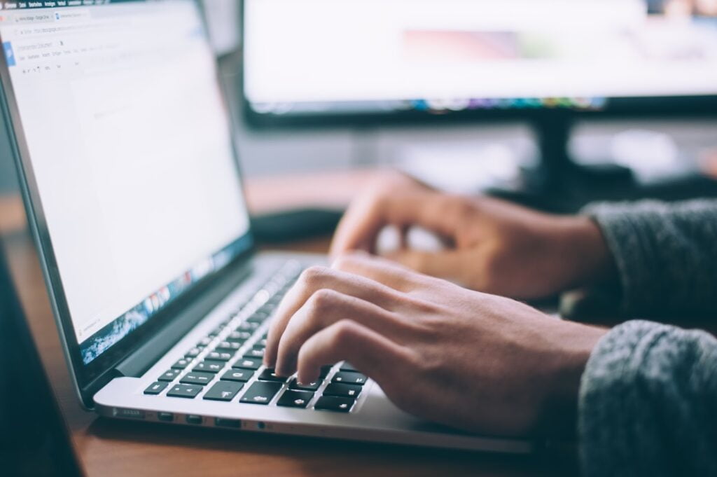 Segredos para o sucesso nos jogos de cassino online 1 glenn carstens peters npxXWgQ33ZQ unsplash