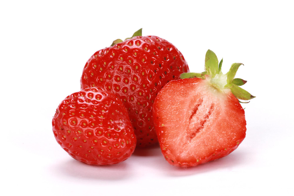 Receitas práticas para aproveitar as sobras da geladeira e criar 3 morango fruta