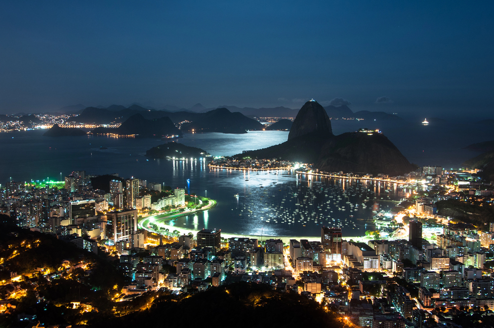 O que fazer no Rio de Janeiro no Frio? 4 passear a noite no Rio de Janeiro