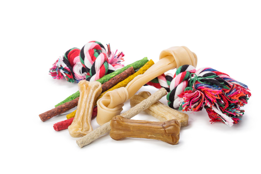 Por que os brinquedos para pets são essenciais para o bem-estar? 2 brinquedos para pets