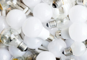 Diferença entre lâmpadas LED, fluorescentes e incandescentes: Qual vale mais a pena? 3 Leia mais sobre o artigo Diferença entre lâmpadas LED, fluorescentes e incandescentes: Qual vale mais a pena?